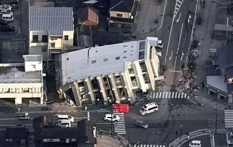 قربانیان زلزله شدید ژاپن به ۳۰ نفر رسید