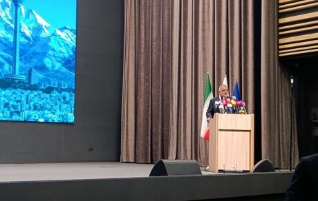 زاکانی: نیمی از تهرانی‌ها اجاره نشین اند / باید سایه جنگ از سر ایران برداشته شود