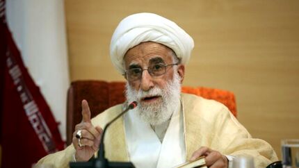 آیت‌الله جنتی: وظیفه مسئولان است تا هرچه زودتر مشکلات مردم را حل کنند