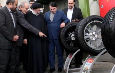 رئیس جمهور از اولین خط تولید تایر تک مرحله‌ای کشور بازدید کرد