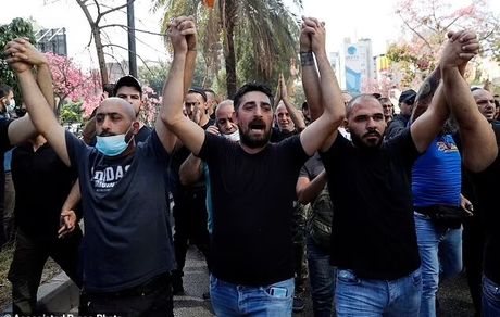 بیروت متشنج شد / امل و حزب‌الله حامیان را به آرامش فراخواندند