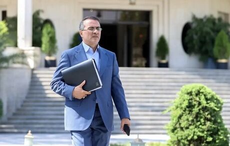 نیروهای شاغل در نهادهای در حال ادغام نگرانی شغلی نداشته باشند