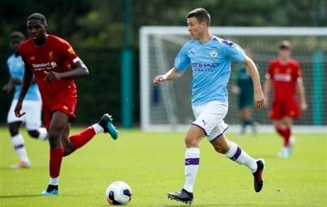 منچستریونایتد مهاجم جوان منچسترسیتی را خرید