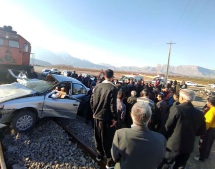 ۲ کشته در تصادف قطار با خودروی سمند در کرمانشاه