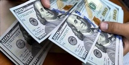 دلار در بازار آزاد ارزان‌تر از صرافی‌های بانکی شد