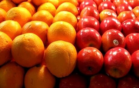 چه خبر از میوه شب عید: بیش از ۴۵ تن سیب و پرتقال برای شب عید ذخیره شده است