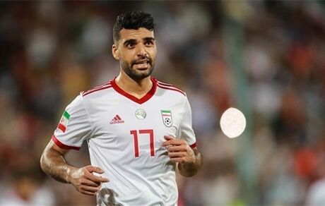 طارمی: مسئولان فدراسیون فوتبال با ما بدرفتاری می‌کنند