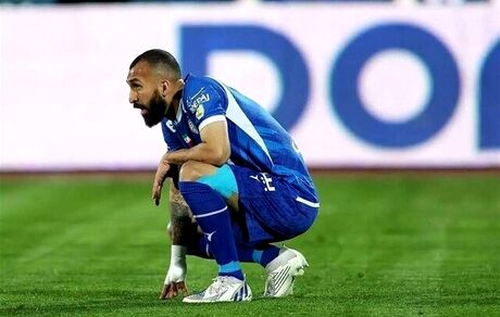 مدافع ملی‌پوش استقلال به دیدار با النصر نرسید