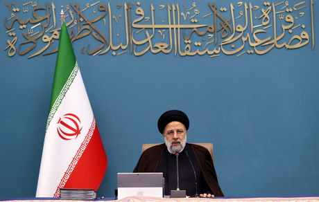 هیچ مسئله‌ای نباید ماموریت‌های اصلی دستگاه‌های دولتی را تحت الشعاع قراردهد