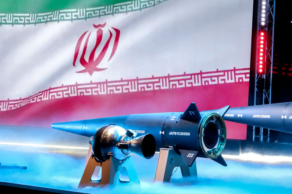 رونمایی موشک راهبردی هایپرسونیک فتاح