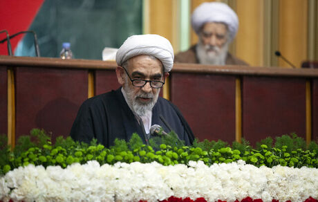 فرایند انتخاب رهبر جدید در حال تکمیل است