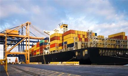 واردات کالاهای عجیب به کشور؛ از زیپ تا مداد تراش و قیچی!