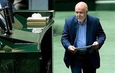 زنگنه: در شرایط تحریم همه ارکان نظام باید یکپارچه عمل کنند