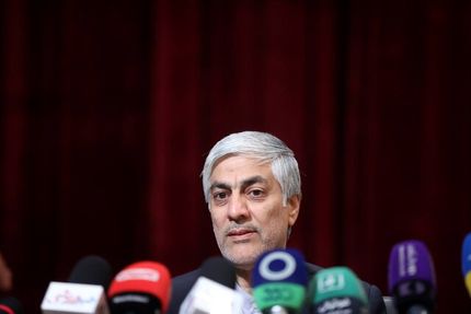 واکنش وزیر ورزش به ماجرای جعل امضا توسط باشگاه استقلال: دستور پیگیری داده‌ام