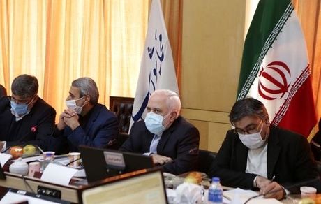 ظریف در کمیسیون امنیت ملی مجلس: میدان و دیپلماسی در کنار هم منافع ملی را تامین می کند