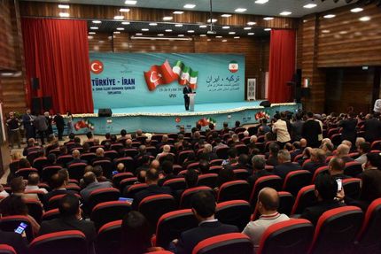 سفیر ایران در ترکیه: تجارت ۳۰ میلیارد دلاری هدف دو کشور همسایه