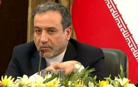 عراقچی : مسائل کلیدی در مذاکرات باقی مانده است/ اختلاف نظر درباره نحوه بازگشت طرفین به برجام