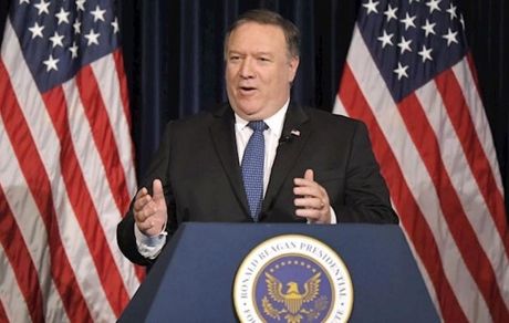 دموکرات ها برای پمپئو و ترامپ شمشیر را از رو بستند/ احضار به کنگره و تهدید به استیضاح