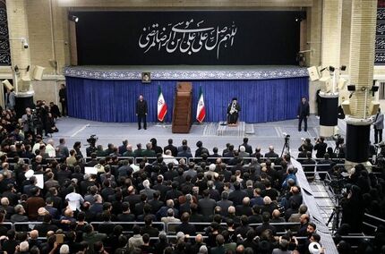 سپر پولادین اتحاد مردم و مسئولان و نیروهای مسلح نباید خدشه دار شود / از رئیس جمهور حمایت شود
