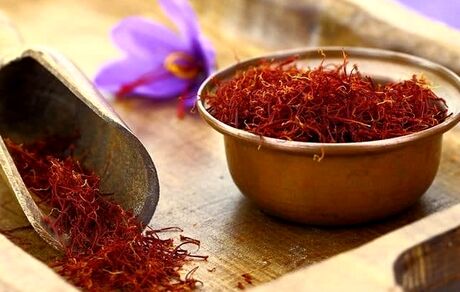 حداقل قیمت زعفران به ۷ میلیون و ۴۰۰ هزار تومان رسید