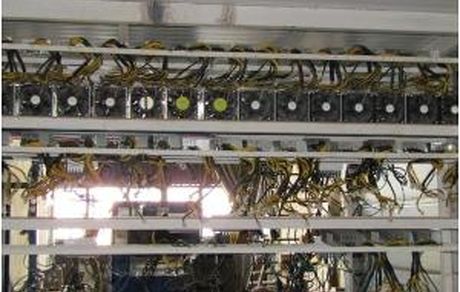 کشف مزرعه استخراج ارز دیجیتال در یک کارگاه متروکه