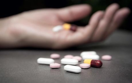 جزئیات خودکشی دختر ۱۵ ساله مشهدی در یکی از مراکز نگهداری