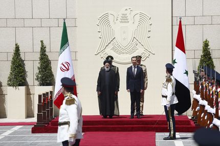 استقبال رسمی بشار اسد از رئیس جمهور کشورمان