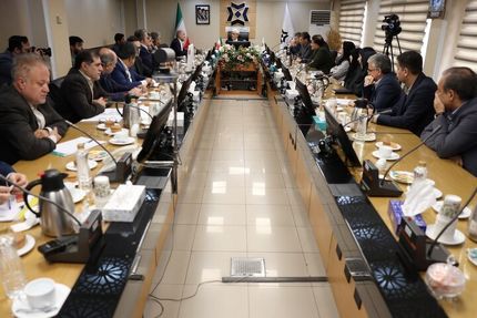 عارف: جمهوری اسلامی ایران پس از جنگ رمضان وارد مرحله جدیدی شده است