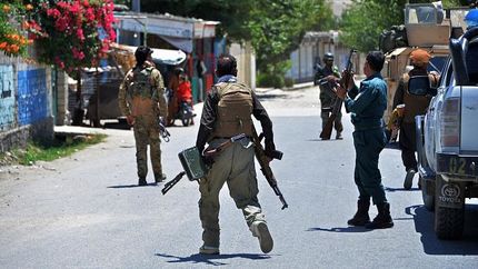 تهدید طالبان: مردم تسلیم شوند