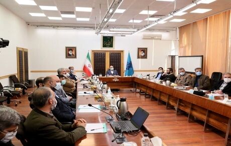 ۲۲ بهمن امسال باید در اذهان ثبت شود/بدلیل اظهارات نسنجیده مهمان شبکه چهار از مخاطبان فرهیخته رسانه ملی و ریاست محترم جمهوری به نوبه خود عذرخواهی می‌کنم