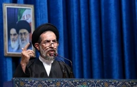 تاکید خطیب نماز جمعه این هفته تهران بر رسیدگی به خانواده های آسیب دیده در حوادث اخیر
