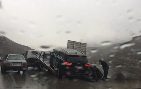 علت سر خوردن خودرو‌ها در جاده چالوس اعلام شد