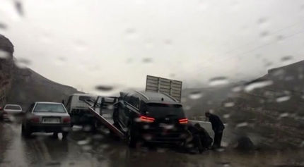 علت سر خوردن خودرو‌ها در جاده چالوس اعلام شد