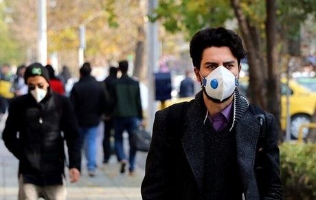 همه مردم حتی در فضای باز هم ماسک بزنند