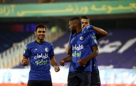 استقلال صدرنشین ماند/ هدیه یحیی پس فرستاده نشد
