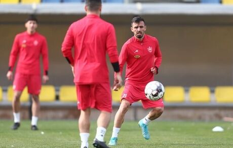حضور ۴ ماهه یک مربی خارجی در پرسپولیس