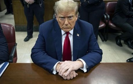 ترامپ، نظام قضایی آمریکا را فاسد خواند