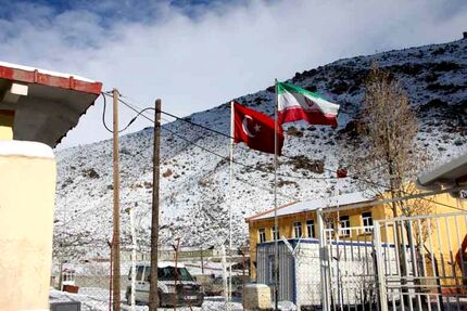 مرز ایران و ترکیه باز است