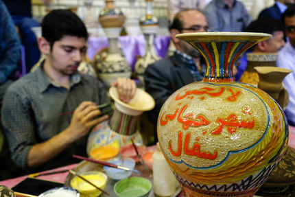صادرات ۲۵ میلیون دلاری صنایع دستی استان همدان به خارج از کشور در یک سال اخیر