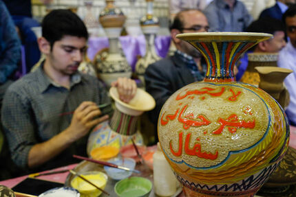 صادرات ۲۵ میلیون دلاری صنایع دستی استان همدان به خارج از کشور در یک سال اخیر