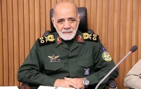 فرمانده قرارگاه مرکزی خاتم الانبیا: ترامپ برای سرپوش روی قدرت پوشالی آمریکا، برای خروج از جنگ، به سران برخی از کشورها پناه آورده است 