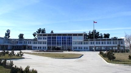 کشته و زخمی شدن ۲۵ تن در انفجار نزدیک سفارت روسیه در کابل/ ۲ کارمند سفارت در میان کشته‌ها
