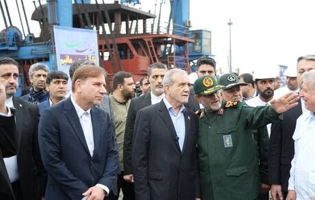 بازدید رئیس جمهور از مجموعه صنعتی شهید محلاتی بوشهر 