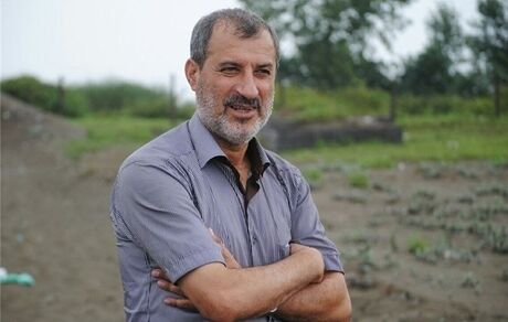
مایلی‌کهن: کی‌روش بیل‌زن بود، باغچه کلمبیا را بیل می‌زد
