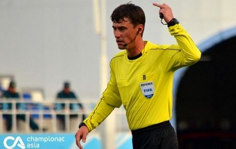 داور ازبکستانی، بازی حساس ایران و عراق را سوت می‌زند