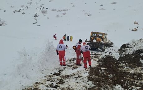 نجات معجزه‌آسای ۱۴ نفر از کولاک شدید سردشت
