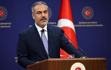 فیدان: ترکیه در حال تلاش برای نتیجه بخش شدن ماذکرات ایران و آمریکا است