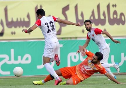  نصرتی: پرسپولیس نیاز به مهاجم شش‌دانگ دارد 