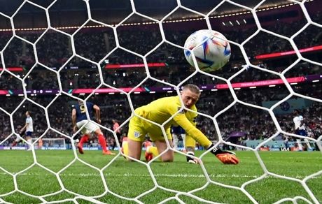 جام جهانی: پنالتی‌ها حریف فرانسه نشد / صعود خروس‌ها به نیمه‌نهایی با حذف انگلیس