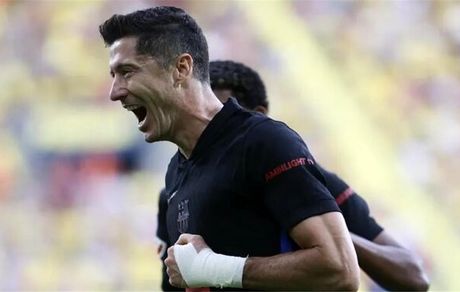 احتمال تمدید یک ساله قرارداد لواندوفسکی با بارسلونا